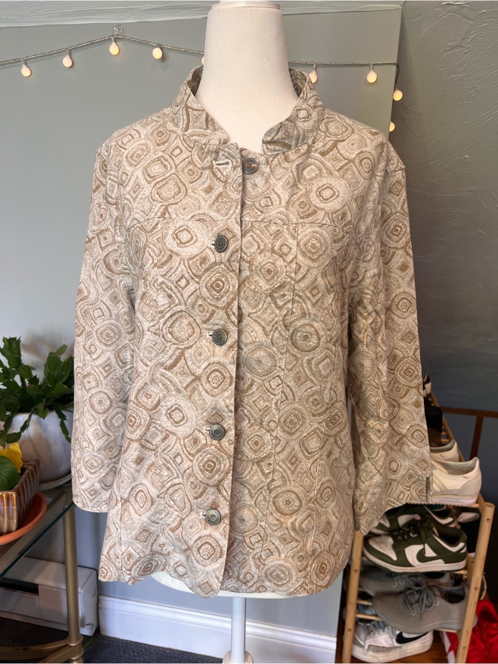 Christopher & Banks Cream and Tan Patterned Button Jacket
